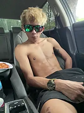 jhaycobXgarcia online show from March 11, 2:50 am