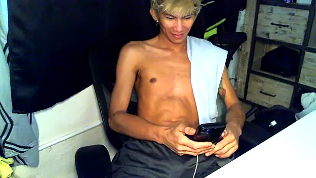 jhaycobXgarcia online show from April 4, 12:31 am