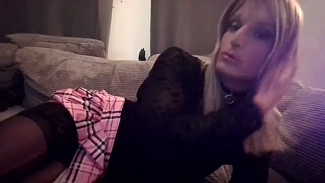 SissyJessy91 online show from January 17, 5:45 am