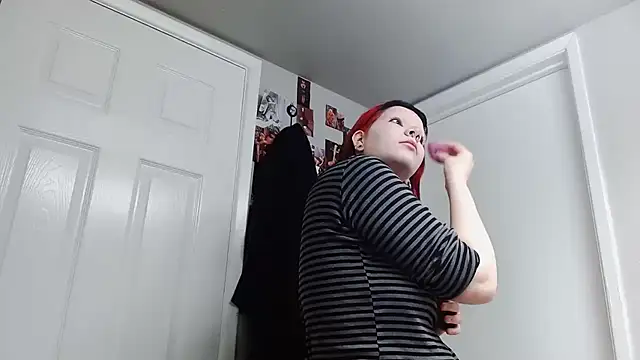 Snapshot of Bettieee_Agura chatting on January 14, 11:09 pm Bettieee Agura online show from January 14, 11:09 pm