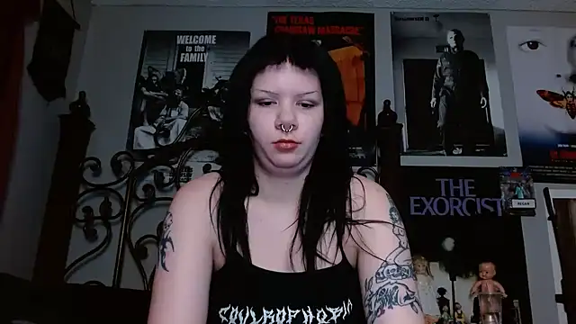 Snapshot of Bettieee_Agura chatting on March 2, 11:11 pm Bettieee Agura online show from March 2, 11:11 pm