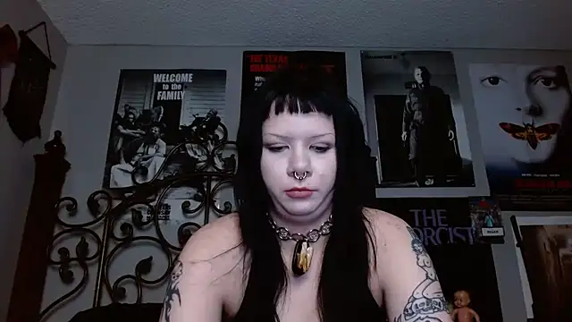 Snapshot of Bettieee_Agura chatting on March 14, 11:43 pm Bettieee Agura online show from March 14, 11:43 pm