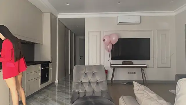 MySexyQueen online show from March 10, 5:34 am