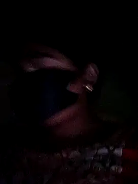 Snapshot of Queen-Tisha-Moni chatting on December 14, 10:20 am Queen-Tisha-Moni online show from December 14, 10:20 am