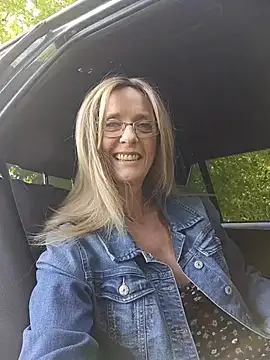 Sacha Scorp online show from April 23, 9:30 am