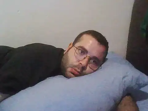 kkadam1 online show from December 15, 1:26 pm