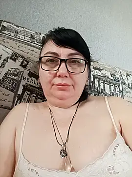 MariSwan222 online show from April 23, 7:30 am