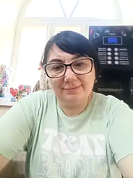MariSwan222 online show from June 5, 7:25 am