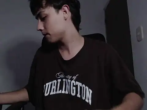 T-PHotxCouple online show from April 12, 3:44 am