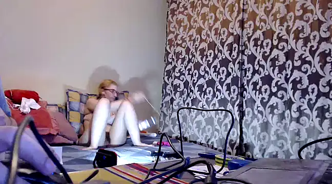 yunis32 online show from January 27, 5:15 pm