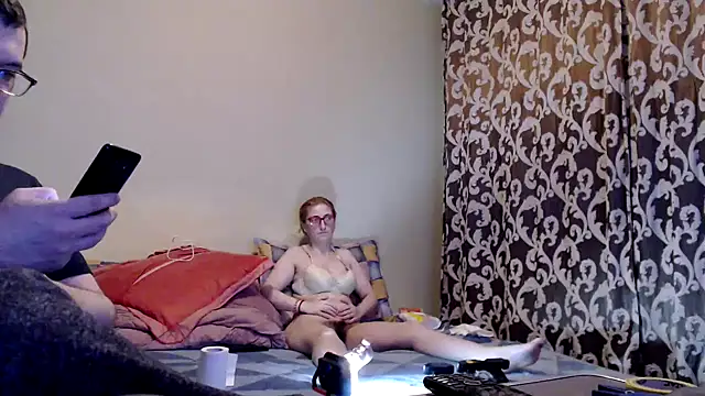 yunis32 online show from February 14, 7:23 pm