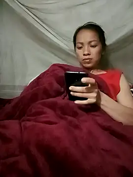 Snapshot of Andrea-688 chatting on May 10, 1:27 pm Andrea-688 online show from May 10, 1:27 pm