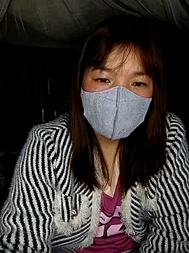 May-Ne online show from February 8, 1:47 pm