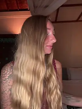 OpheliaRoxx online show from December 20, 12:40 am