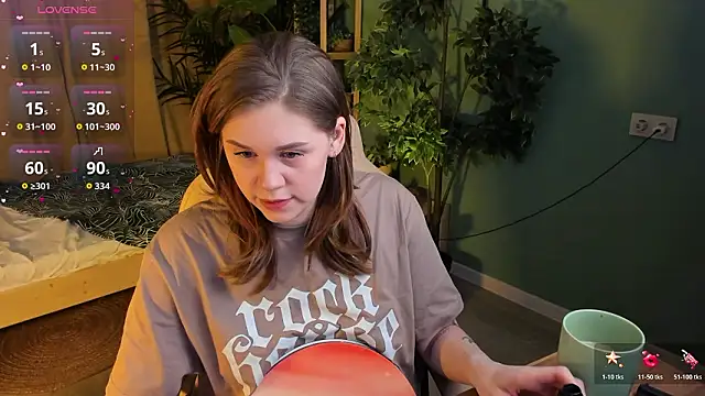 Alison Doody online show from February 28, 7:42 am