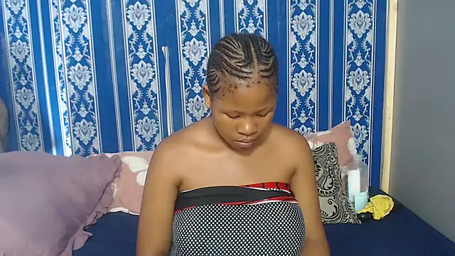 TemptingCloeXx online show from January 16, 8:46 pm