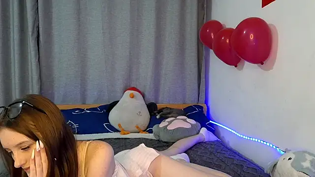 LisaBoddy online show from February 24, 2:59 pm