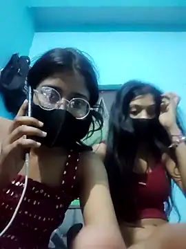 Snapshot of Aaradhya-Rani chatting on April 30, 5:52 pm Aaradhya-Rani online show from April 30, 5:52 pm