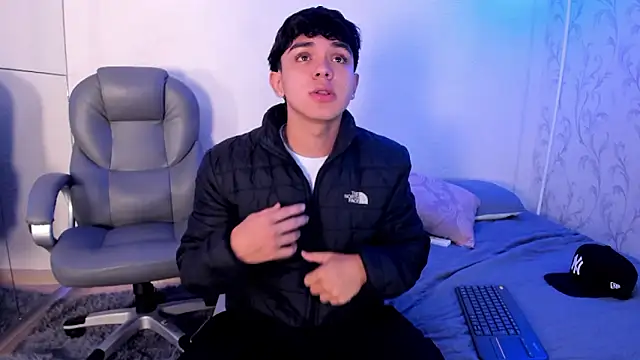  TaylorBlack online show from February 9, 11:36 am