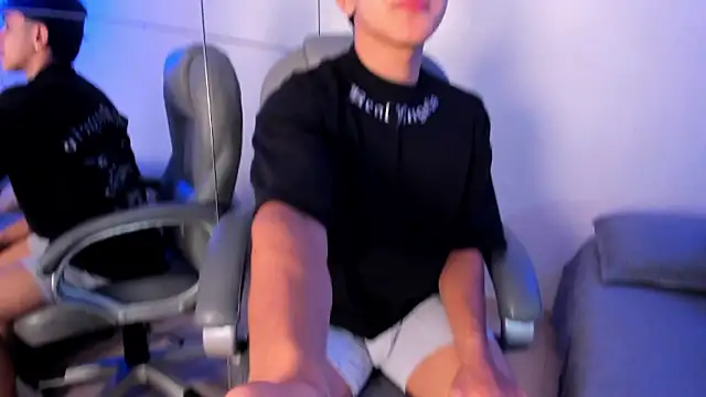  TaylorBlack online show from February 14, 11:40 am