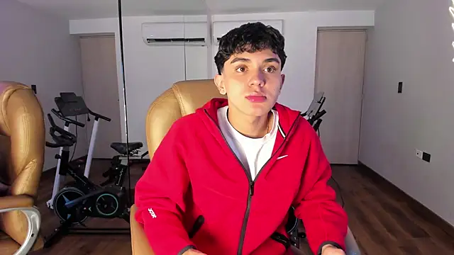  TaylorBlack online show from April 19, 12:04 pm