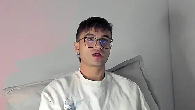 charlie dicker online show from February 22, 1:51 am