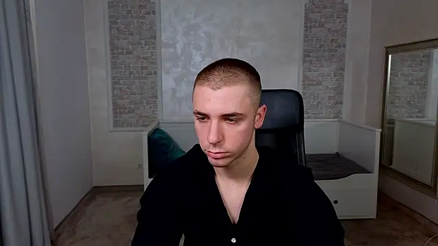 KellenWest online show from April 19, 4:12 am