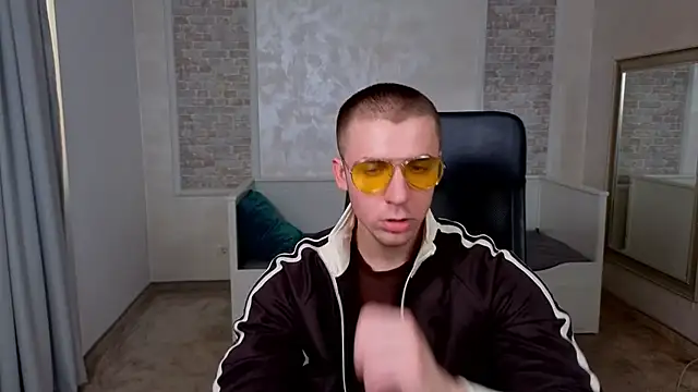 KellenWest online show from April 22, 10:39 am