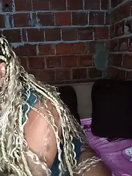 Geelalmeida online show from June 6, 8:13 pm