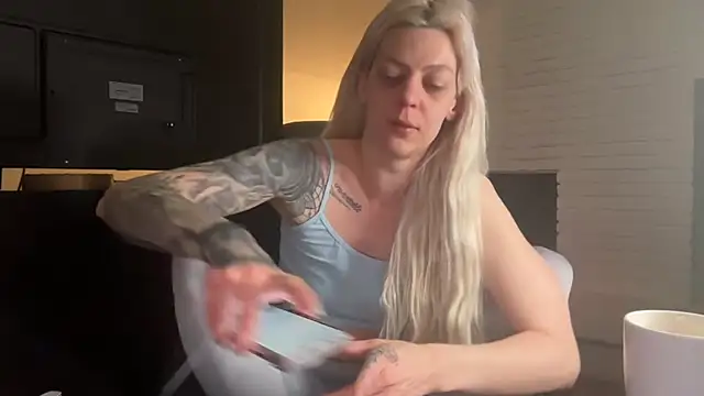 Melina Diamond online show from January 8, 12:35 am