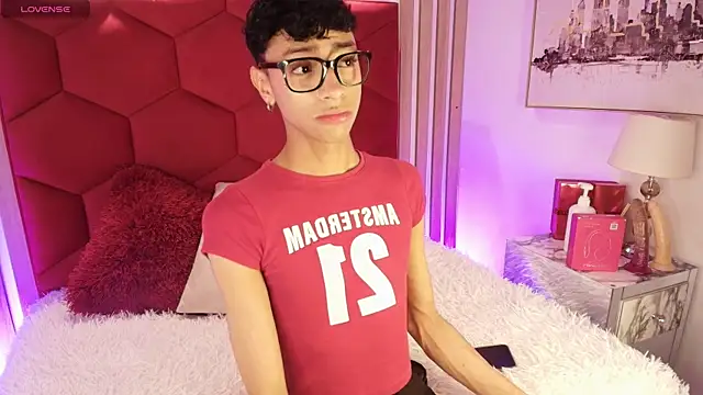 Owen JP online show from April 10, 3:01 am