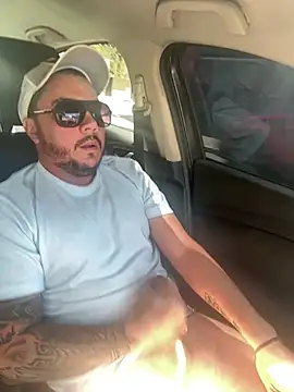 Snapshot of Diegohernan17 chatting on July 16, 4:46 pm Diegohernan17 online show from July 16, 4:46 pm