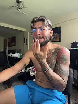 thedragonboyxxx online show from April 22, 6:20 pm