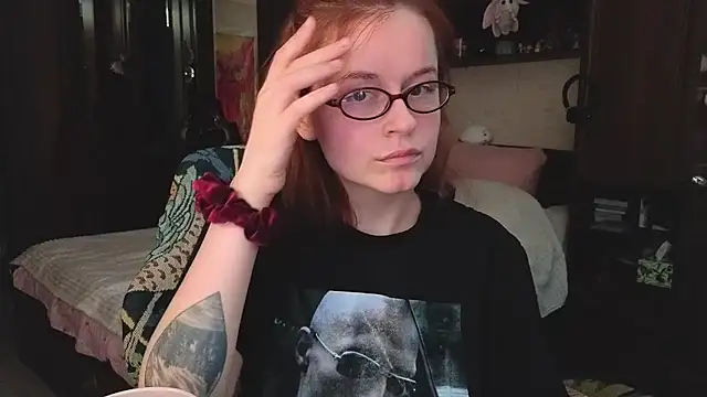 wow reb22 online show from April 21, 3:28 pm