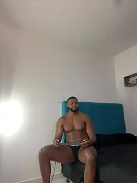 Snapshot of Natalia_Fit chatting on July 27, 5:03 am Natalia Fit online show from July 27, 5:03 am