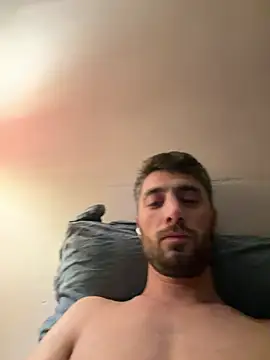Snapshot of Josedmrx chatting on February 12, 9:43 pm Josedmrx online show from February 12, 9:43 pm
