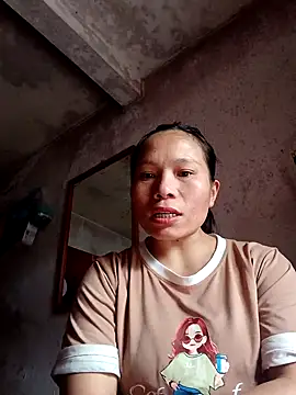 Snapshot of Lila-002 chatting on December 17, 1:55 am Lila-002 online show from December 17, 1:55 am