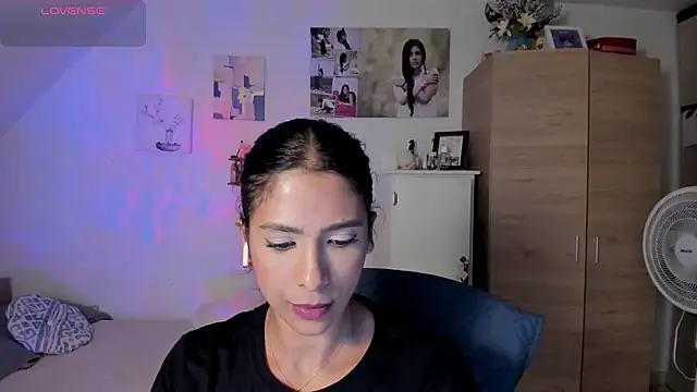 Snapshot of VEROSlen- chatting on May 15, 3:57 am VEROSlen- online show from May 15, 3:57 am