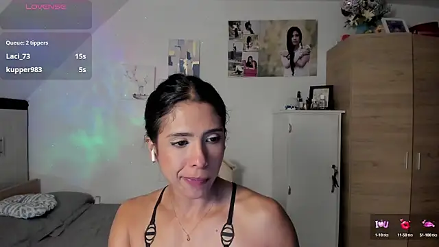Snapshot of VEROSlen- chatting on May 28, 3:26 am VEROSlen- online show from May 28, 3:26 am