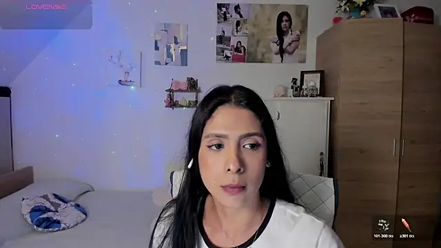 Snapshot of VEROSlen- chatting on July 20, 3:54 am VEROSlen- online show from July 20, 3:54 am