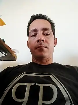 Chris hot33 online show from December 17, 5:41 pm