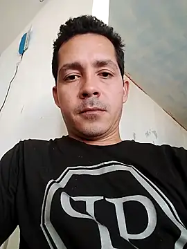 Chris hot33 online show from December 18, 7:31 pm