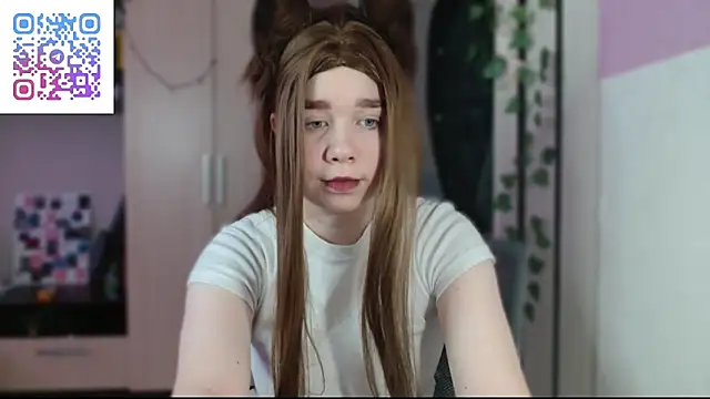 Snapshot of Yuly_Soft chatting on January 17, 7:46 am Yuly Soft online show from January 17, 7:46 am