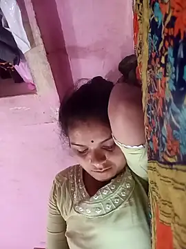 Uma pande online show from March 7, 9:01 pm