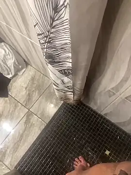 Miguel 667 online show from February 1, 10:30 pm