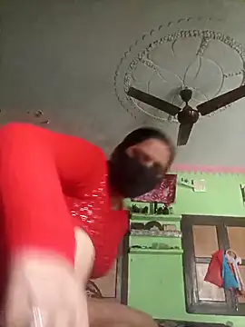 DIRTY-MOMS online show from December 20, 7:15 am