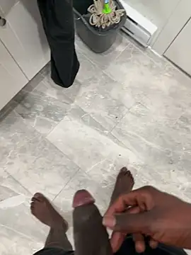 Sweetley online show from April 8, 2:00 am