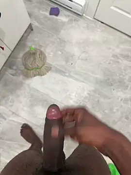 Sweetley online show from April 24, 2:52 pm