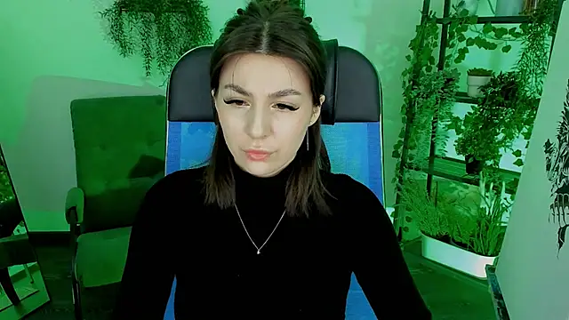 DiRosie online show from April 7, 7:03 pm