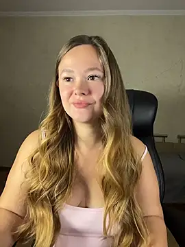 Snapshot of CaramelleSugarr chatting on July 24, 7:12 pm CaramelleSugarr online show from July 24, 7:12 pm